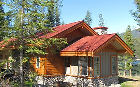Patricia Lake Bungalows